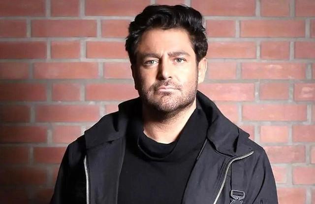 گلزار: کار خیر کنید، فیلم هم بگیرید و بگذارید ریا شود! | ببینید