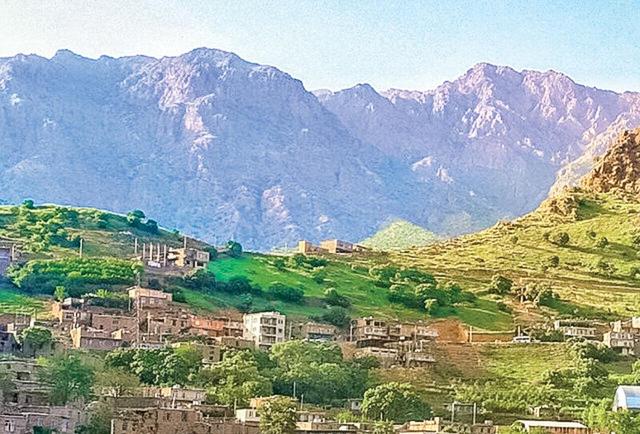 باید بمانیم و بسازیم