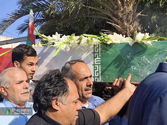 استقبال هنرستان فنی و حرفه‌ای شهید بهشتی جیرفت از شهید گمنام