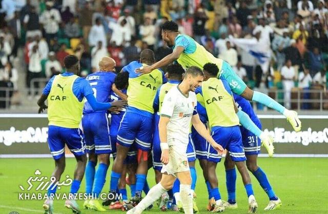 بزن‌بزن ۴۰ نفره در لیگ قهرمانان آفریقا؛ بازیکنان تحمل باخت نداشتند! +ویدیو