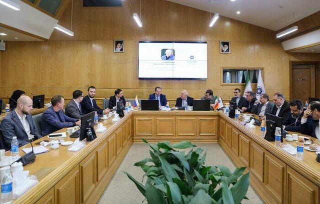 توسعه تعاملات اقتصادی خراسان رضوی و چلیابینسک روسیه با محوریت صنایع و معادن