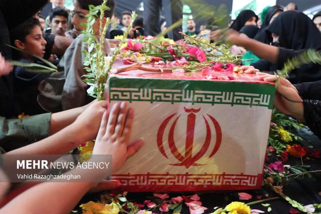 حسین پور: خارگ میزبان ۳ شهید گمنام خواهد بود