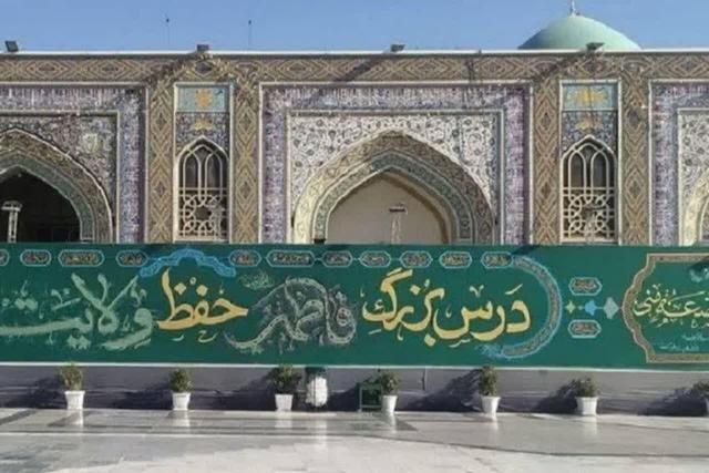 رستم زاده: دیوارنگاره فاطمی در صحن پیامبر اعظم (ص) حرم رضوی اکران شد