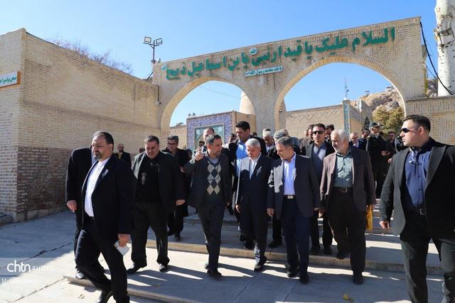 بازدید وزیر میراث‌فرهنگی، گردشگری و صنایع‌دستی از بقعه قیدار نبی