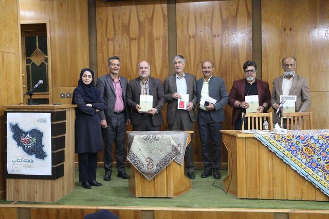 رونمایی از دیوان کامل شعاع شیرازی؛ گامی برای شناخت شاعر کتاب‌دوست قاجار