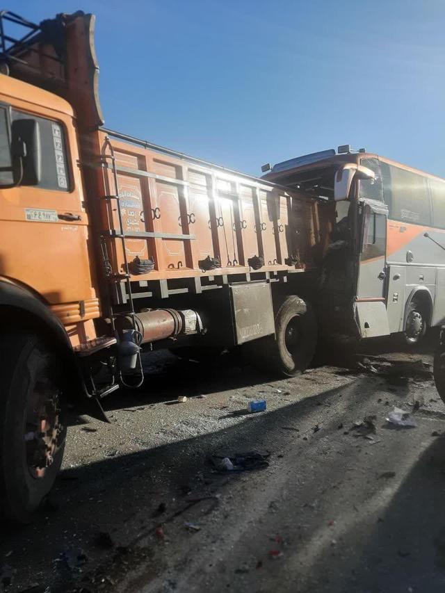 تصادف زنجیرهای در آزادراه پیامبر اعظم تبریز با یک فوتی و ۱۶مصدوم