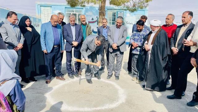 ساخت مدرسه شهید علی‌نقی کارگر در مریم‌آباد ابرکوه آغاز شد