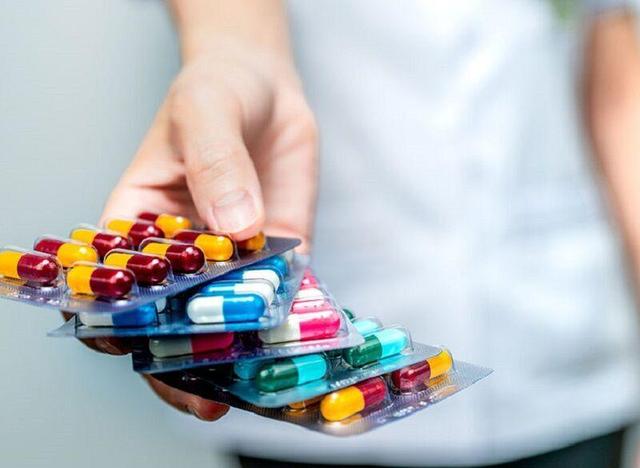 رییس نظام پزشکی مشهد: مصرف بی‌رویه آنتی‌بیوتیک تهدید جدی برای سلامت جامعه است