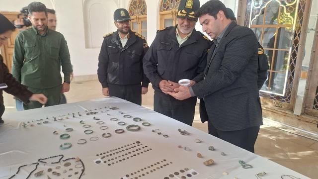 کشف ۴۰۰ شی تاریخی در سنندج