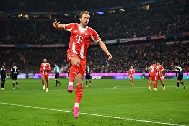 کامبک دیوانه‌وار بایرن مونیخ؛ تساوی پرگل دورتموند و اشتوتگارت در شب برد لورکوزن