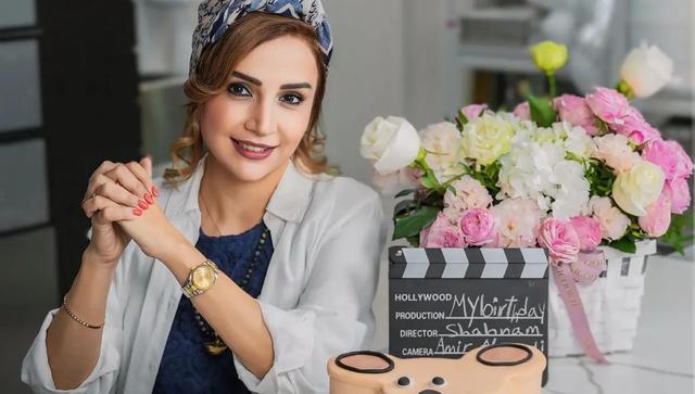 جشن تولد متفاوت «شبنم قلیخانی» در دبی؛ کیک پزی بازیگر با استایل راحت و خانگی (عکس)