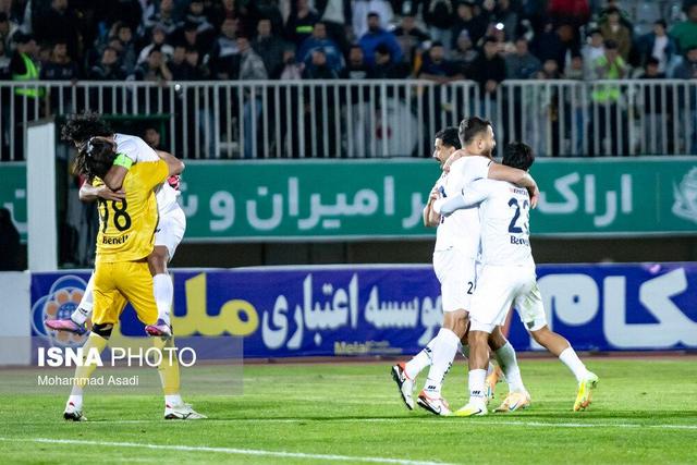 مرحله یک شانزدهم نهایی جام حذفی؛ آلومینیوم اراک - ملوان
