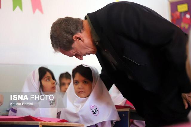 مدیرکل آموزش‌وپرورش استان: فعلا خبری از شیوع آنفلوآنزا در مدارس کرمانشاه نیست