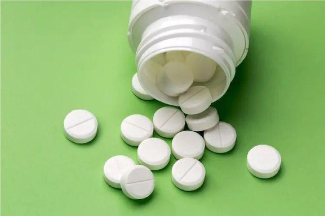 شناسایی کارگاه تولید داروی غیرمجاز در «اندیشه» شهریار