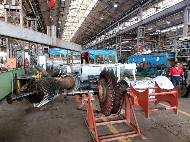 صنعت نفت در کارگاه مرکزی اهواز تعطیلی ندارد