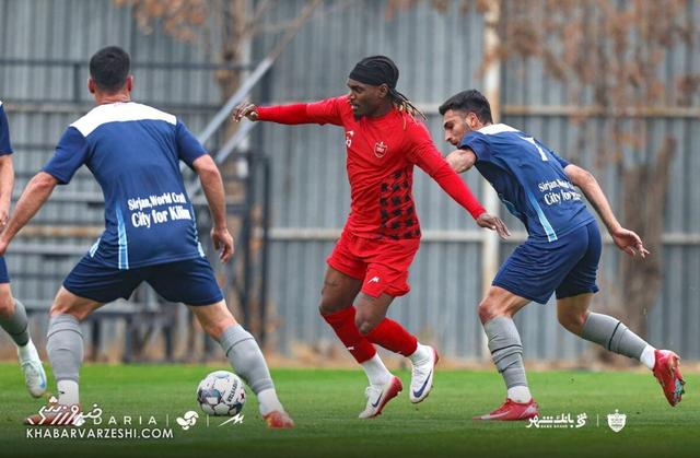 مصدومیت ستاره پرسپولیس جدی است؟!