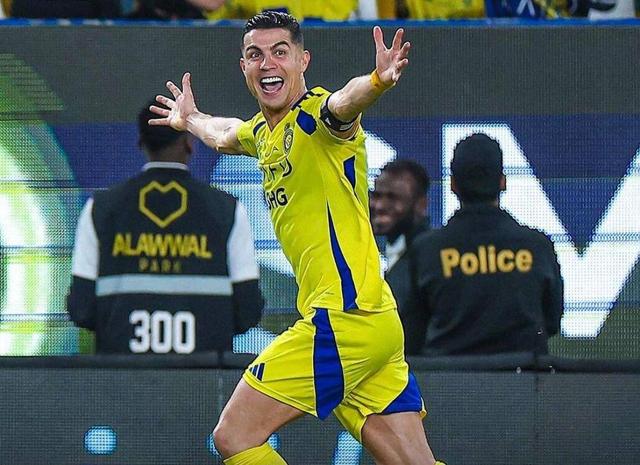 ویدیو| قیچی برگردون جادویی کریستیانو رونالدو/ پایان شگفت‌انگیز با سوپرگل وحشتناک ابرستاره پرتغالی النصر