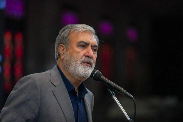 عزیزی: ایران اسلامی در برابر تهدیدها استوار ایستاده است