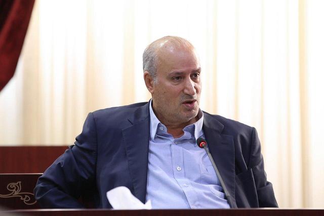 کنایه تاج به قلعه‌نویی؛ اگر حمایت مردم را می‌خواهید انتقاد هم بپذیرید