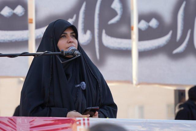 سحر امامی: اهدای مدال دختر ایرانی به رهبر انقلاب شکست نقشه دشمنان بود