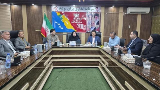 معاون فرماندار گناوه: موانع و چالشهای شرکتهای تولیدی رفع شود