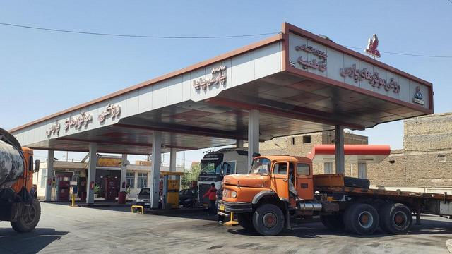 کشیتی: جایگاه دار سوخت متخلف در جیرفت ۴۳۰ میلیارد جریمه شد