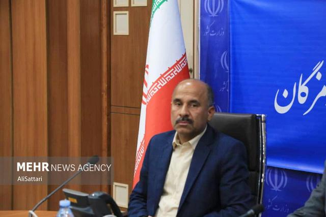 هاشمی: محدودیت‌های کارت سوخت نارضایتی مردم و صف‌های طولانی در بر دارد