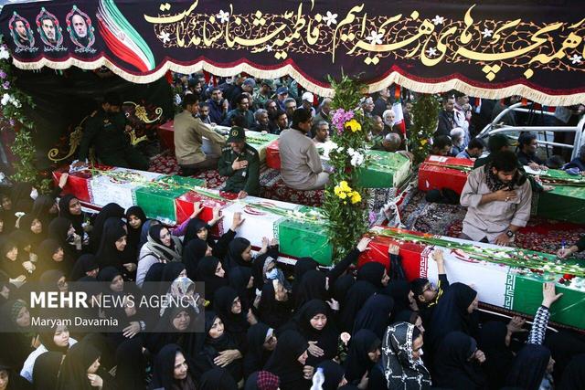 آماده باش ستادهای مدیریت بحران ۴ منطقه در مراسم تشییع ۱۰۰ شهید گمنام