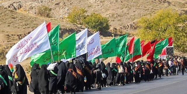 ورود بیش از ۲۵۰۰ زائر پیاده به مشهد مقدس به مناسبت شهادت حضرت فاطمه/ پیش‌بینی حضور ۴۰۰۰ زائر پیاده در پایتخت معنوی ایران