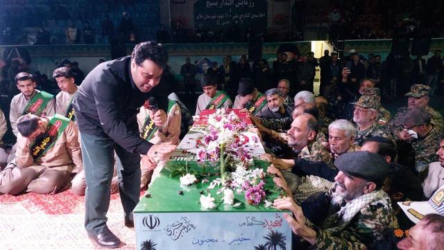 فیلم| استقبال باشکوه ملایری‌ها از کاروان عطر یاس