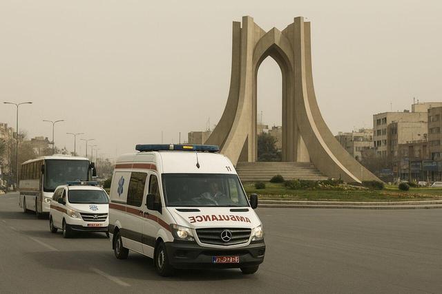 استقرار آمبولانس در مناطق پرتردد شهرهای‌های آلوده استان مرکزی