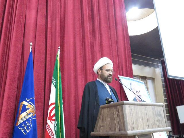 مسئول نمایندگی ولی‌فقیه در سپاه کرمانشاه: کوتاهی در مساله جوانی جمعیت خیانت به کشور است
