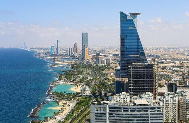 رویترز: عربستان درصدد افتتاح دو فروشگاه جدید مشروبات الکلی است