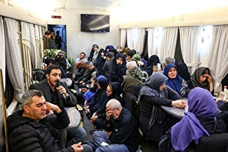 عزاداری شهادت حضرت زهرا(س) در قطار زائران رضوی