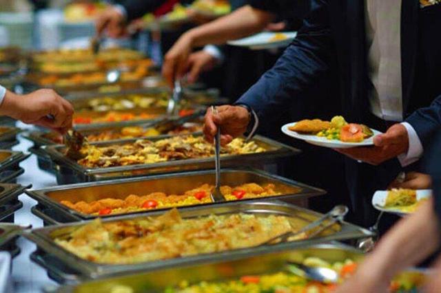 ببینید | فارسی صحبت کردن کارکنان سلف سرویس یکی از دانشگاه‌های ایتالیا