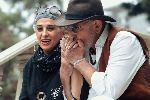 بازیگر مطرح: بله من مثل عقده ای ها فامیلی ام را تغییر دادم!