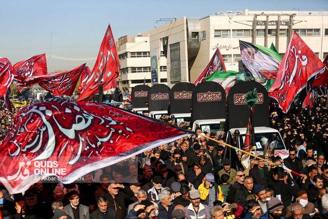 بدرقه ۱۳ سرباز روح‌الله همراه با روضه مادر