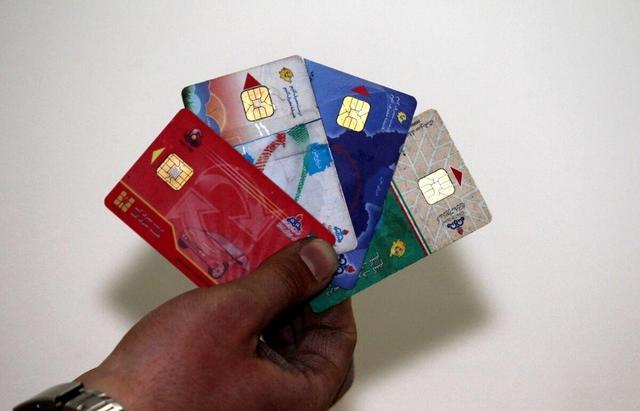 وزیر نفت: ۶۰۰ هزار کارت سوخت سوزانده شد