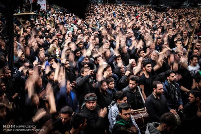 تجمع عزاداران فاطمی در سعادت آباد
