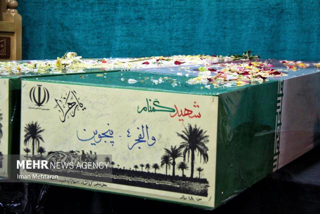 لحظات آغازین تشییع شهدای گمنام در بیرجند