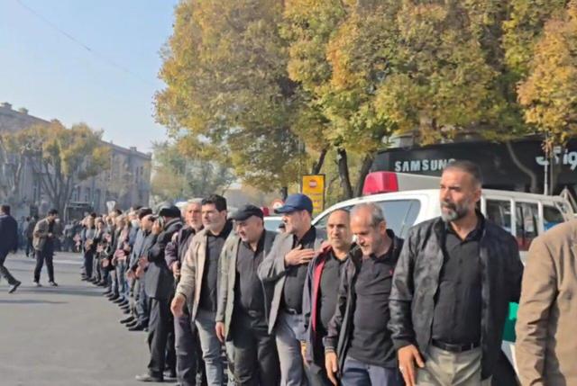 هم‌نوایی مردم تبریز در سوگ حضرت زهرا(س)