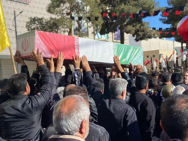 تشییع باشکوه ۹ شهید گمنام در شهر شهید پرور کرمان