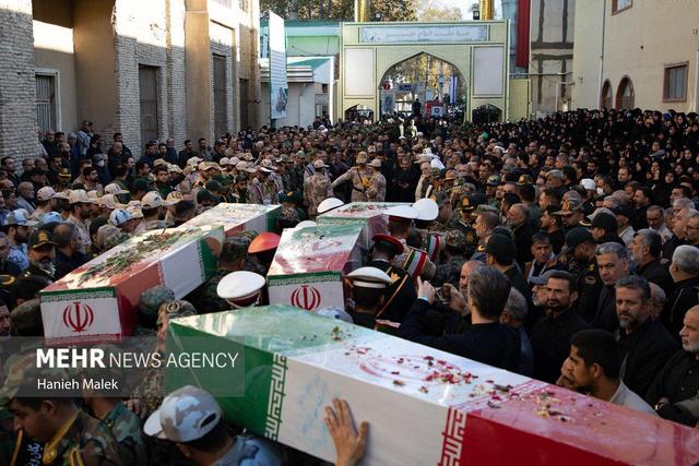 تشییع پیکر ۵ شهید گمنام دفاع مقدس گرگان