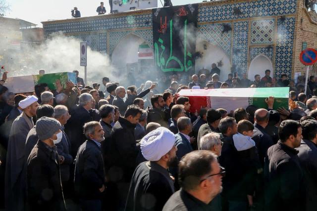 تشییع شهدای گمنام در شهرکرد