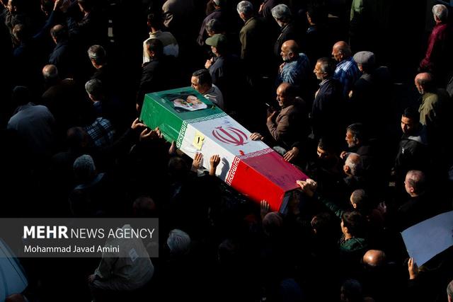 تشییع پیکر شهدای گمنام دفاع مقدس در قزوین