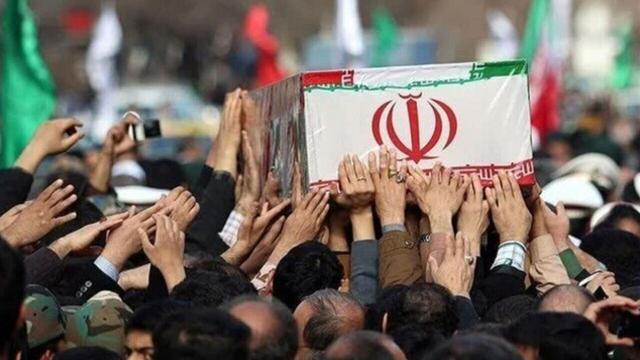 زنجان در ماتم یاس نبوی؛ تشییع شهدای گمانم همقدم با دسته عزاداری