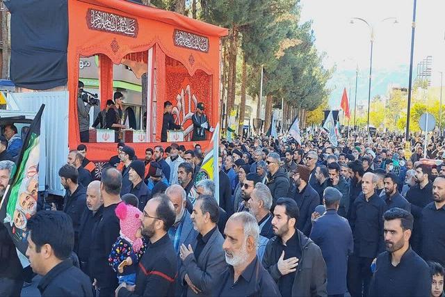 فیلم| تشییع حماسی پیکر مطهر ۶ لاله زهرایی در بیرجند