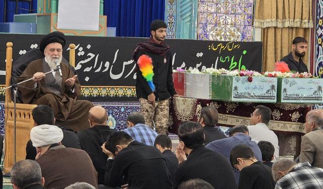 عضو مجلس خبرگان رهبری: مکتب فاطمه(س) عزت و شهادت است