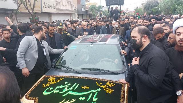 دسته عزاداری شهادت حضرت زهرا(س) با حضور آیت‌الله وحید خراسانی برپا شد