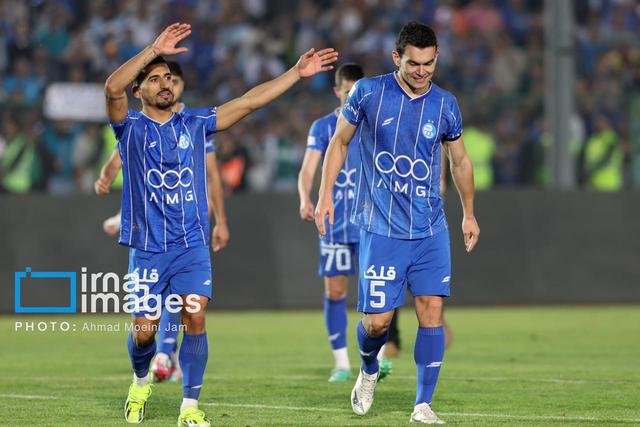 قضاوت داوران کرهای در دیدار استقلال و الوصل